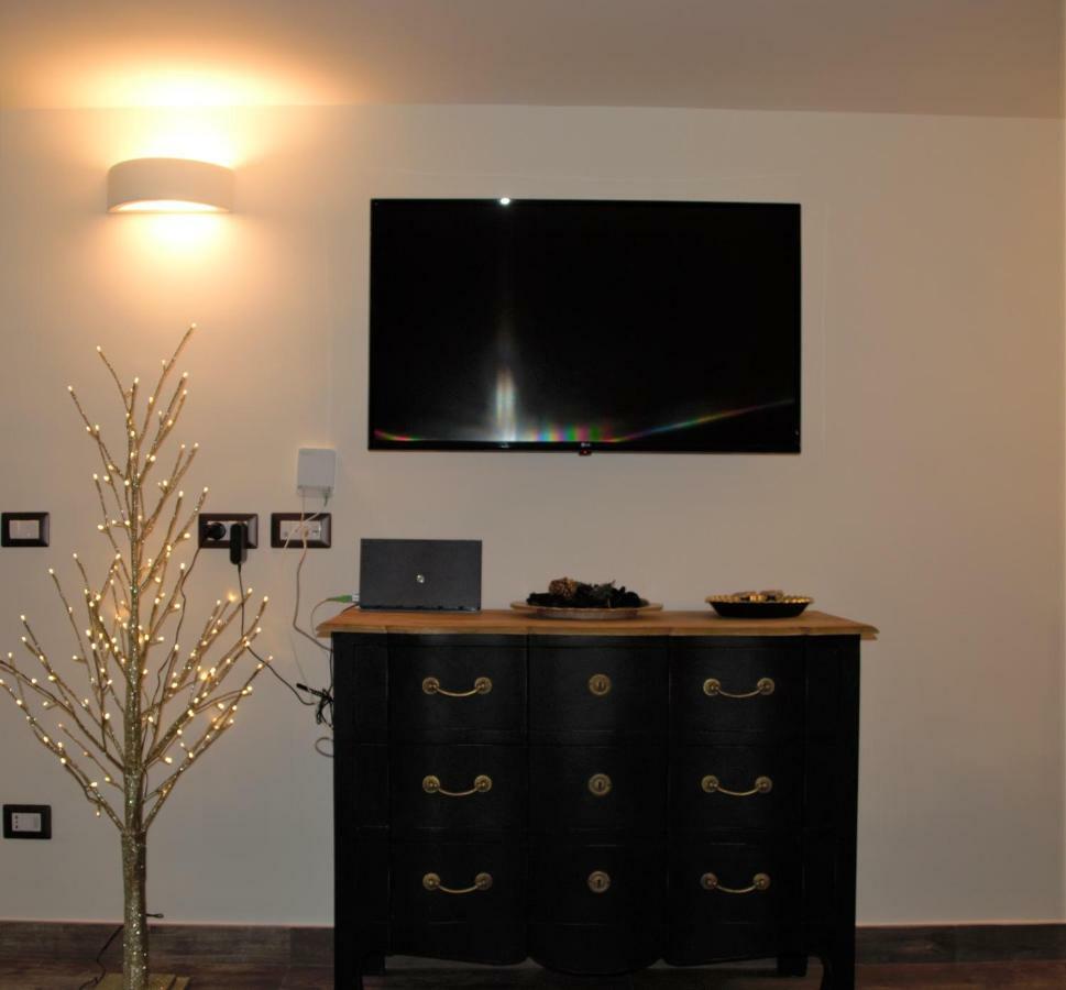Apartamento Casa Di Gio - Duomo Nápoles Exterior foto